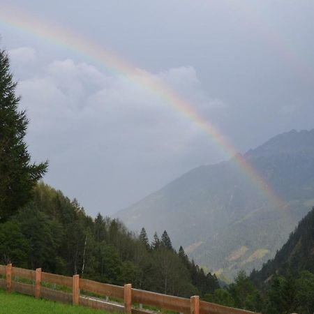Ferienhaus Am Wallnerhof Flattach Luaran gambar