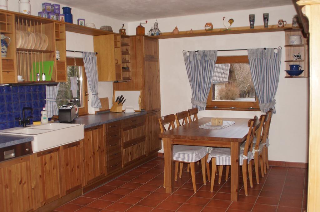 Ferienhaus Am Wallnerhof Flattach Luaran gambar