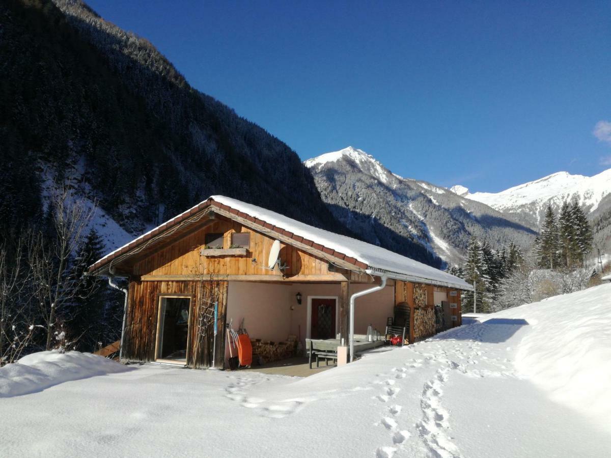 Ferienhaus Am Wallnerhof Flattach Luaran gambar