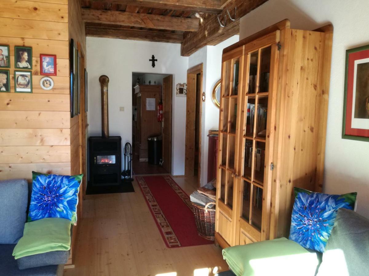 Ferienhaus Am Wallnerhof Flattach Luaran gambar