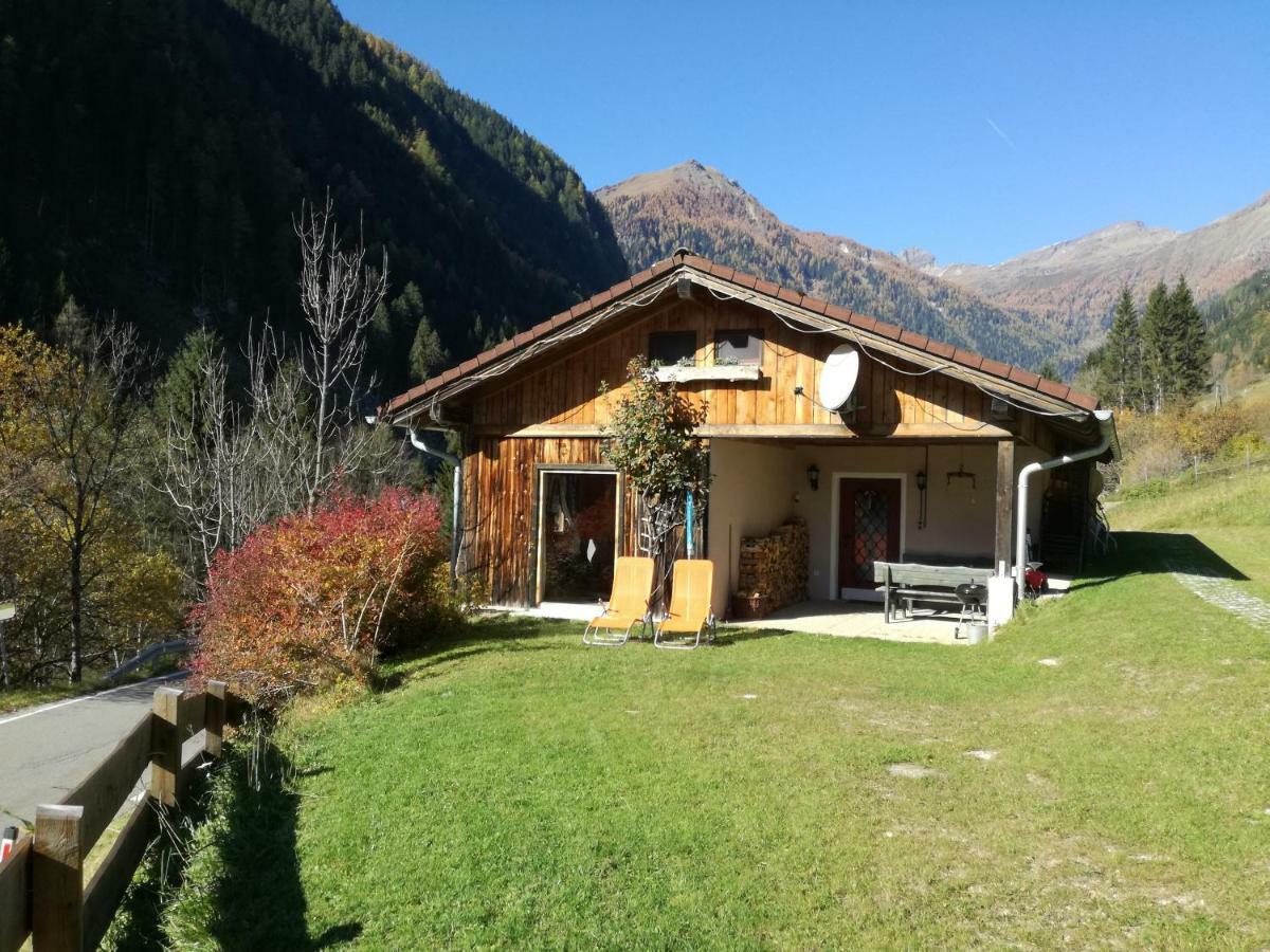 Ferienhaus Am Wallnerhof Flattach Luaran gambar